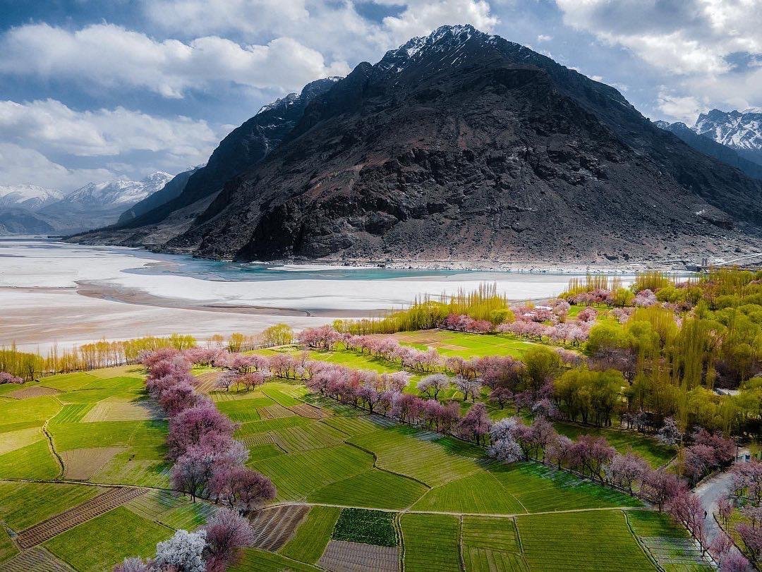 From Mughal Heritage to the Karakoram – 10 Days in Pakistan