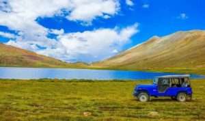 jeep in sheosar lake