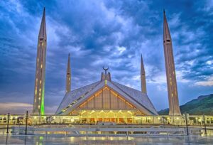 faisal mosque scaled